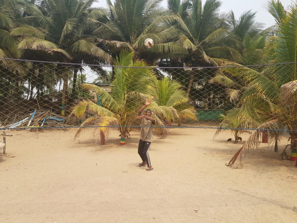 Hotel Jah Mighty Love Land Winneba Exterior foto